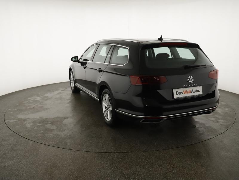 VW Passat Variant Elegance TDI 4MOTION DSG