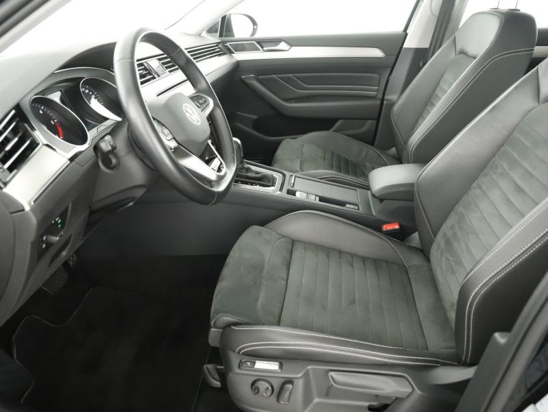 VW Passat Variant Elegance TDI 4MOTION DSG