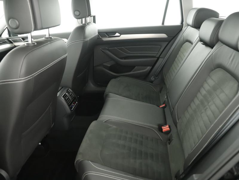 VW Passat Variant Elegance TDI 4MOTION DSG