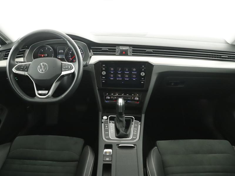 VW Passat Variant Elegance TDI 4MOTION DSG