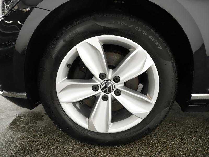 VW Passat Variant Elegance TDI 4MOTION DSG