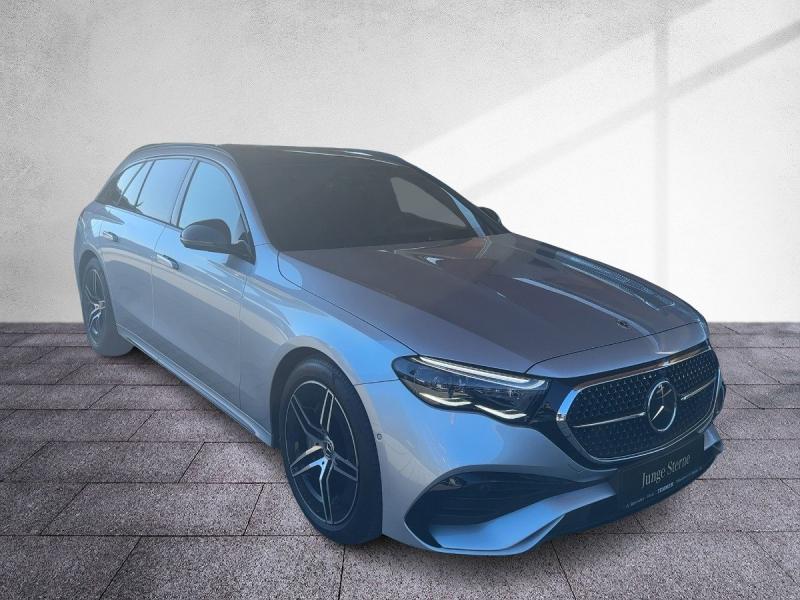 MERCEDES-BENZ E 300 de 4MATIC T-Modell mit EQ Hybrid Technologie Österreich-Edition
