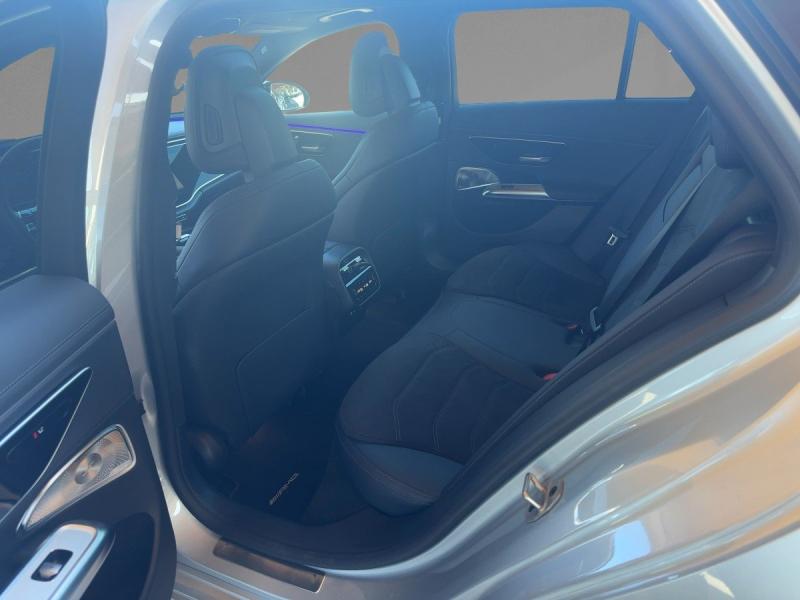 MERCEDES-BENZ E 300 de 4MATIC T-Modell mit EQ Hybrid Technologie Österreich-Edition