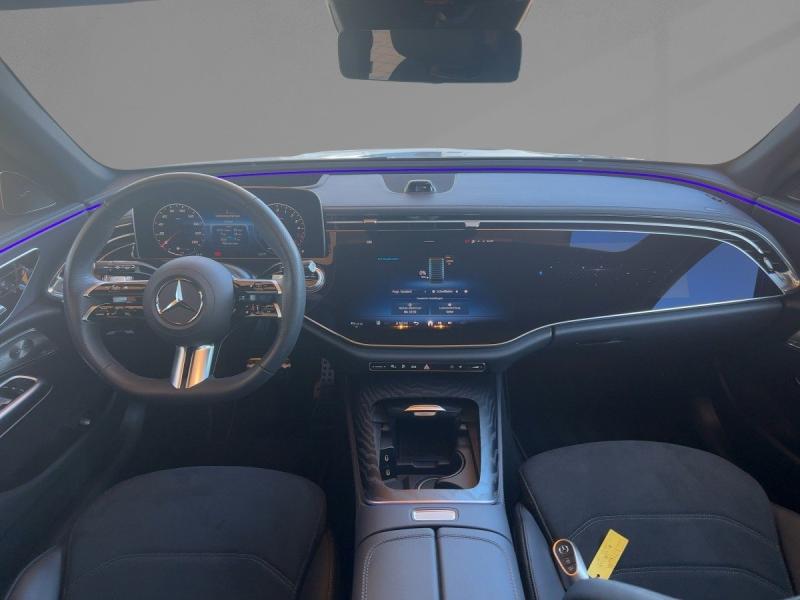 MERCEDES-BENZ E 300 de 4MATIC T-Modell mit EQ Hybrid Technologie Österreich-Edition
