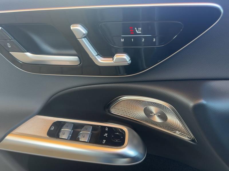 MERCEDES-BENZ E 300 de 4MATIC T-Modell mit EQ Hybrid Technologie Österreich-Edition