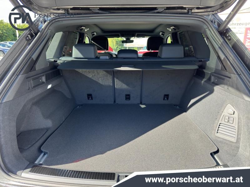 VW Touareg R-Line TDI 4MOTION