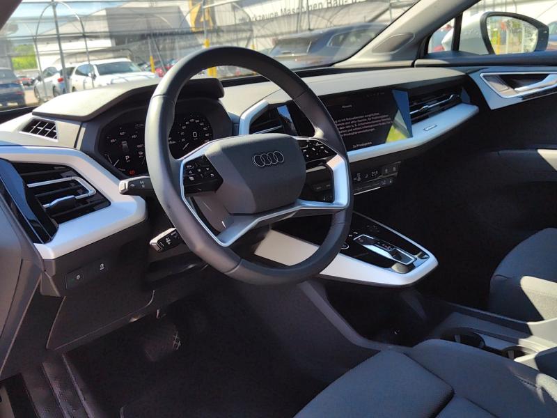 Audi Q4 45 e-tron quattro business