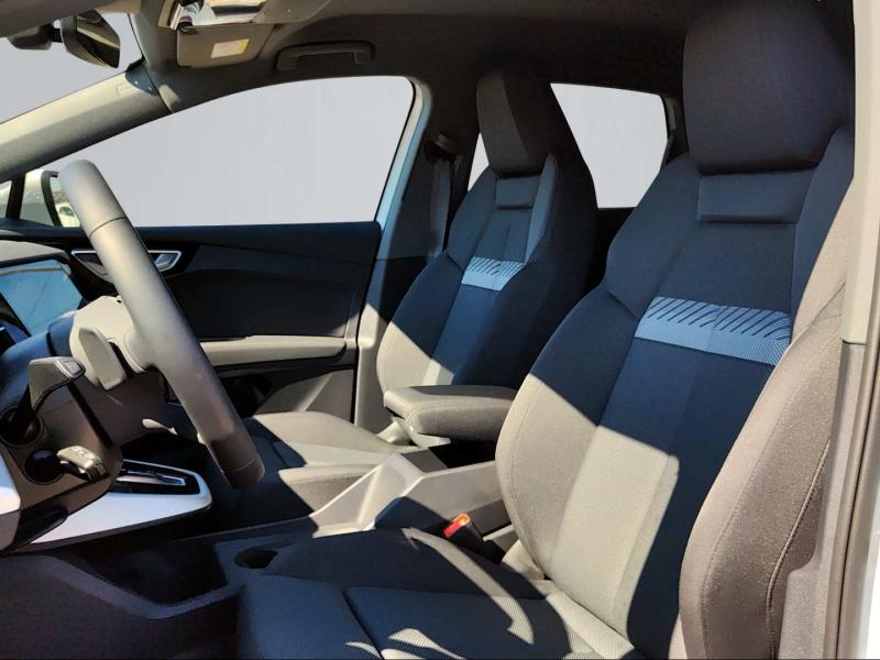 Audi Q4 45 e-tron quattro business