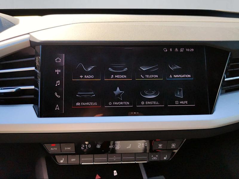 Audi Q4 45 e-tron quattro business