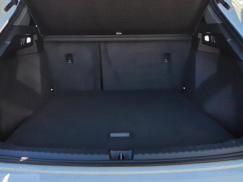 Audi Q4 45 e-tron quattro business