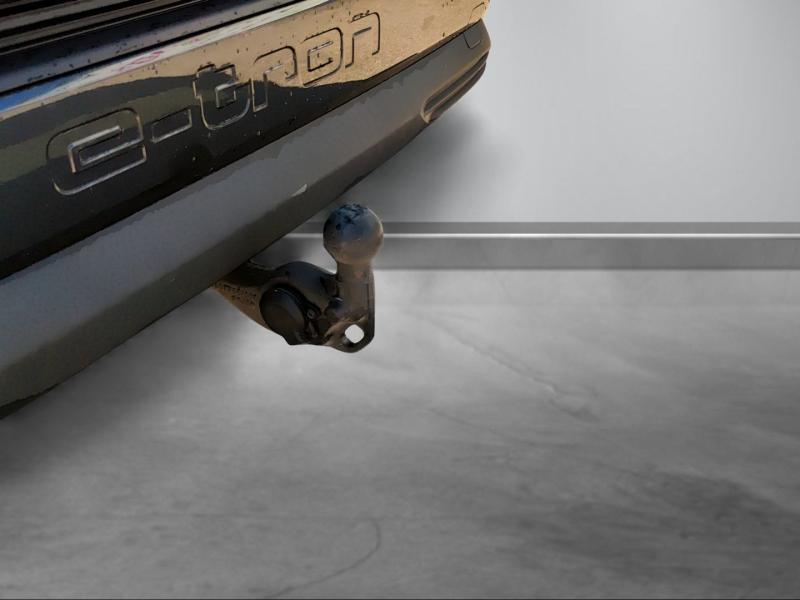 Audi Q4 45 e-tron quattro business