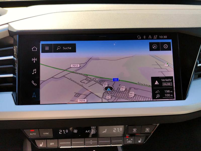 Audi Q4 45 e-tron quattro business