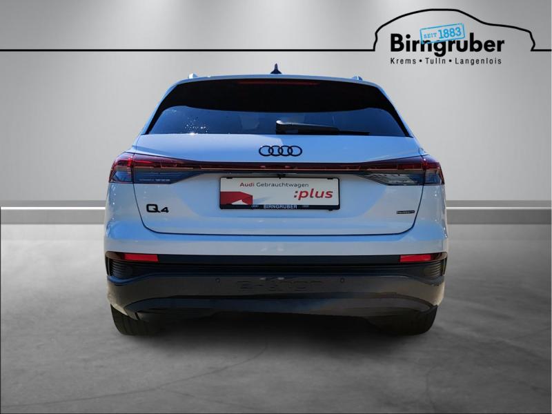 Audi Q4 45 e-tron quattro business
