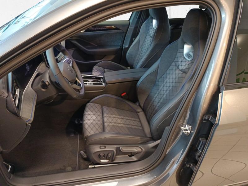 VW Passat Variant Sport TDI DSG