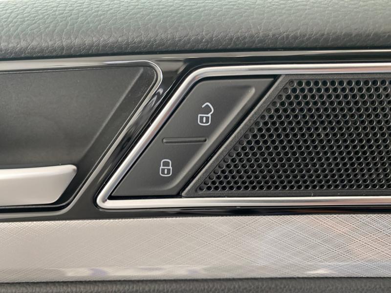 VW Passat Variant Business TDI SCR DSG