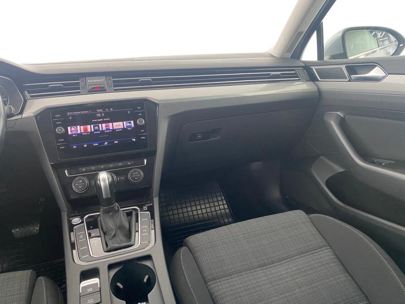 VW Passat Variant Business TDI SCR DSG