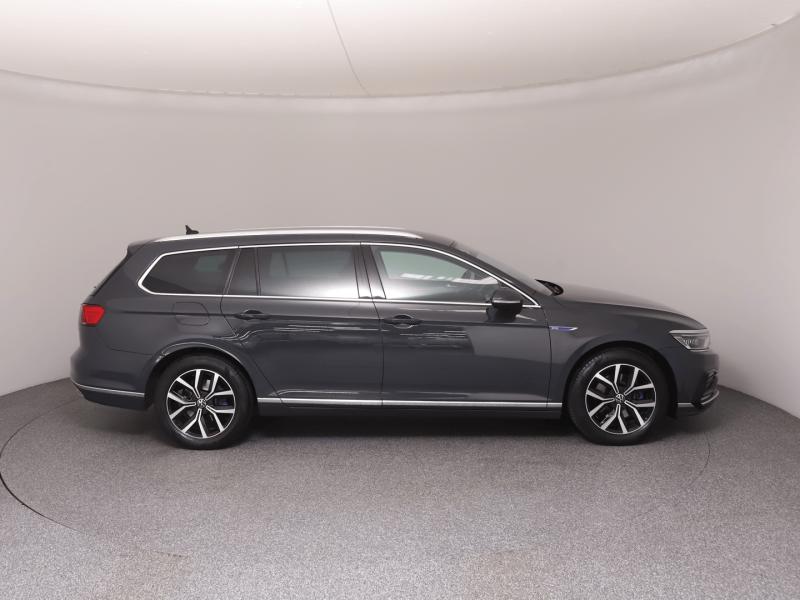 VW Passat Variant GTE
