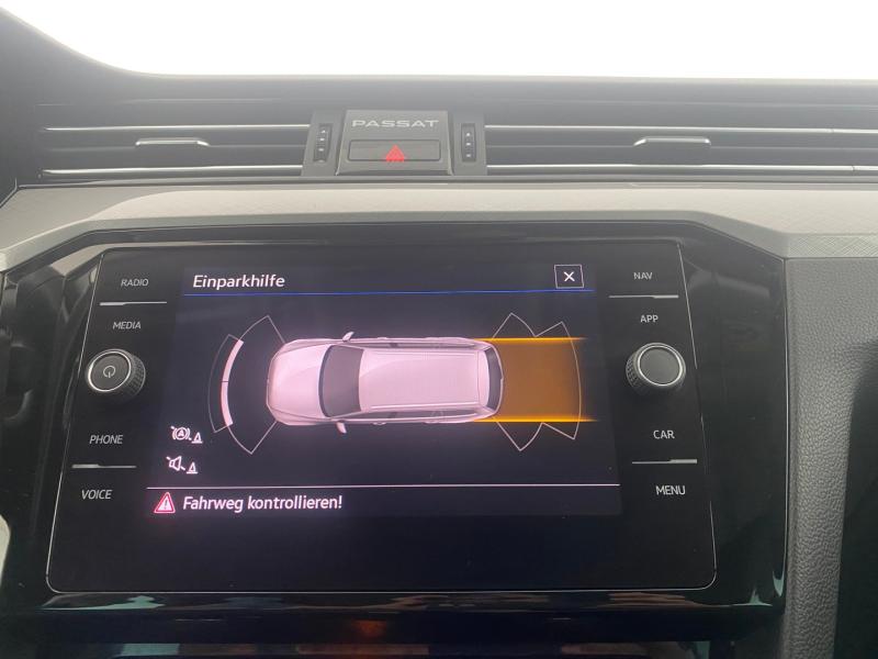 VW Passat Variant Business TDI DSG