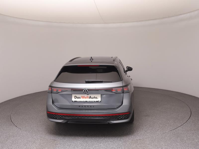 VW Passat Variant R-Line TDI DSG