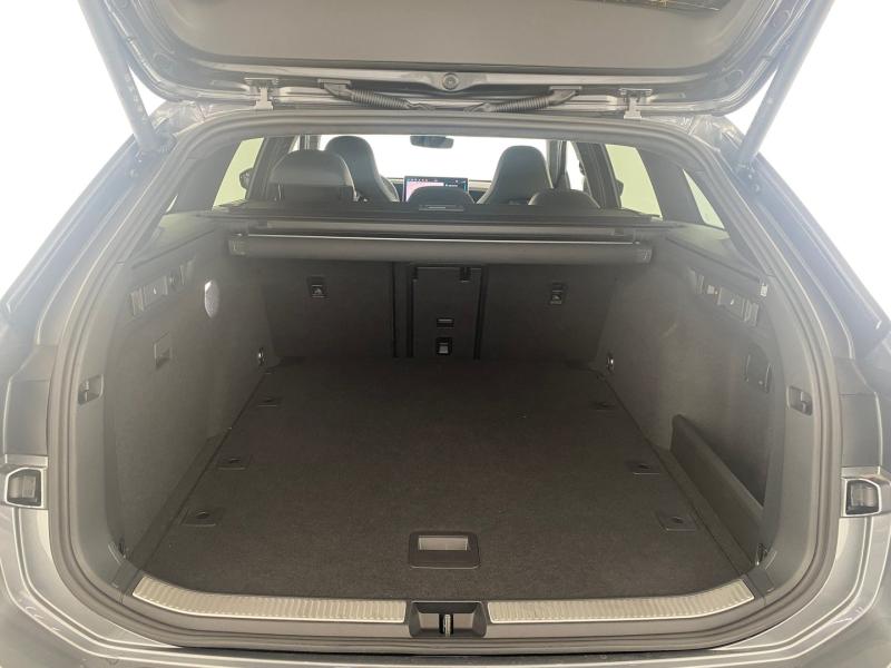 VW Passat Variant R-Line TDI DSG