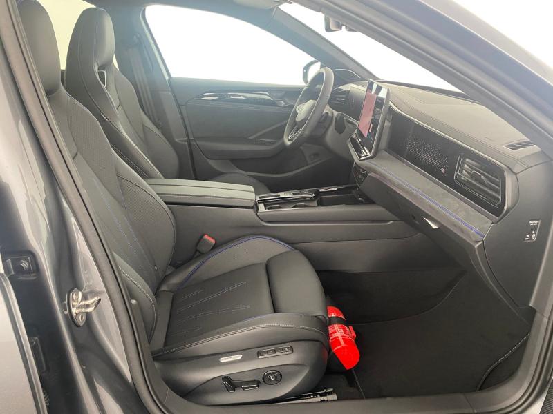 VW Passat Variant R-Line TDI DSG