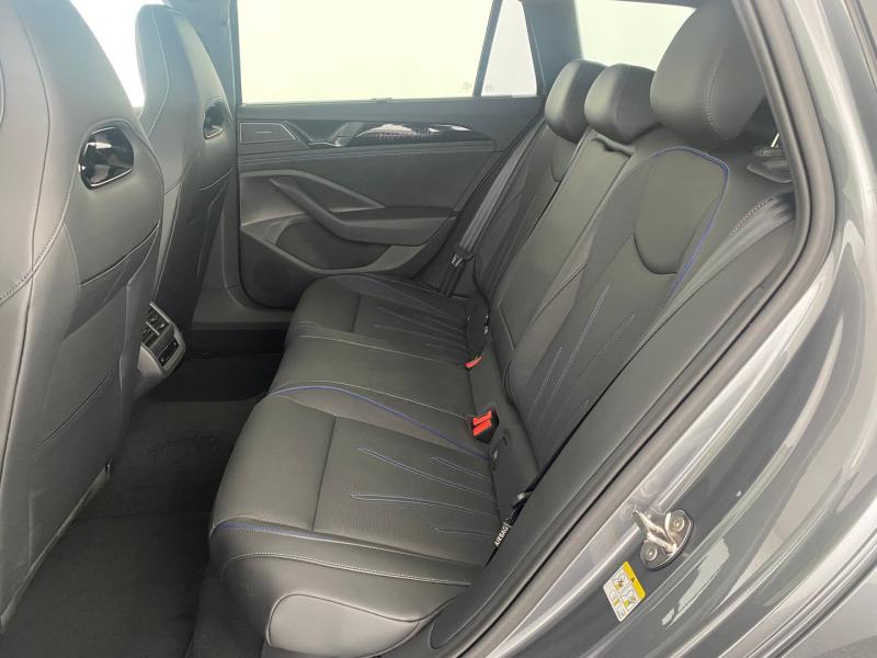 VW Passat Variant R-Line TDI DSG