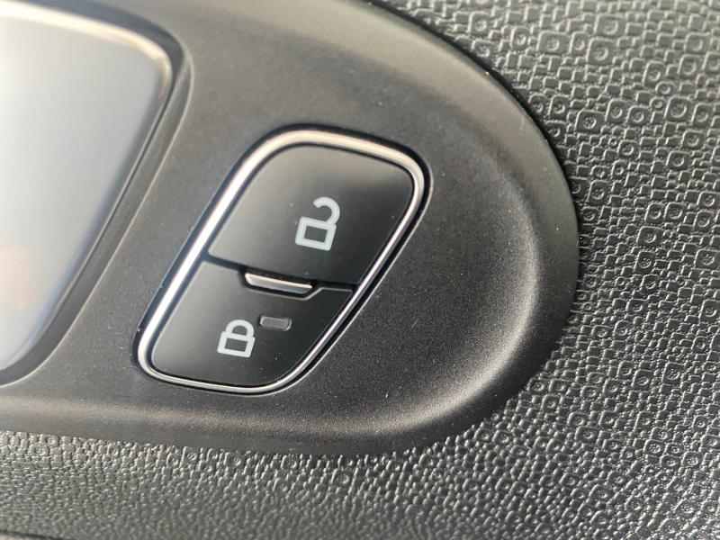 Ford EcoSport 1,0 EcoBoost ST-Line Iridium Schwarz