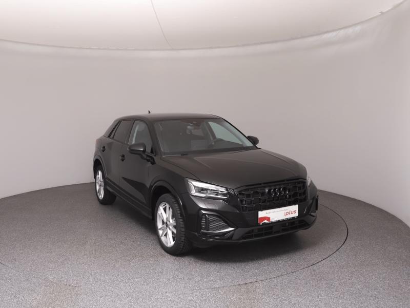 Audi Q2 30 TFSI admired