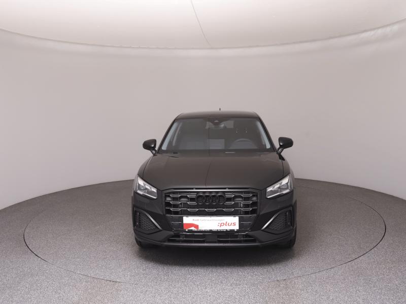 Audi Q2 30 TFSI admired