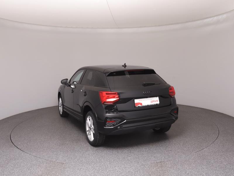 Audi Q2 30 TFSI admired