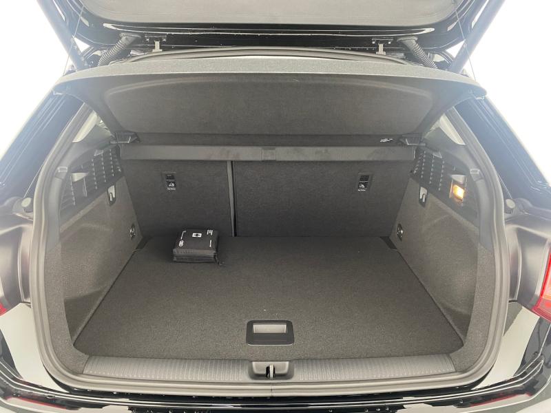 Audi Q2 30 TFSI admired