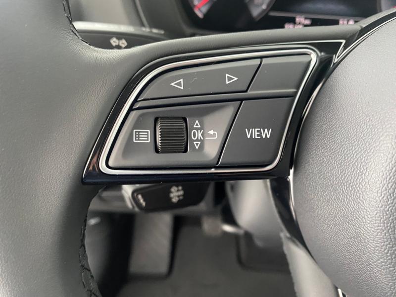 Audi Q2 30 TFSI admired