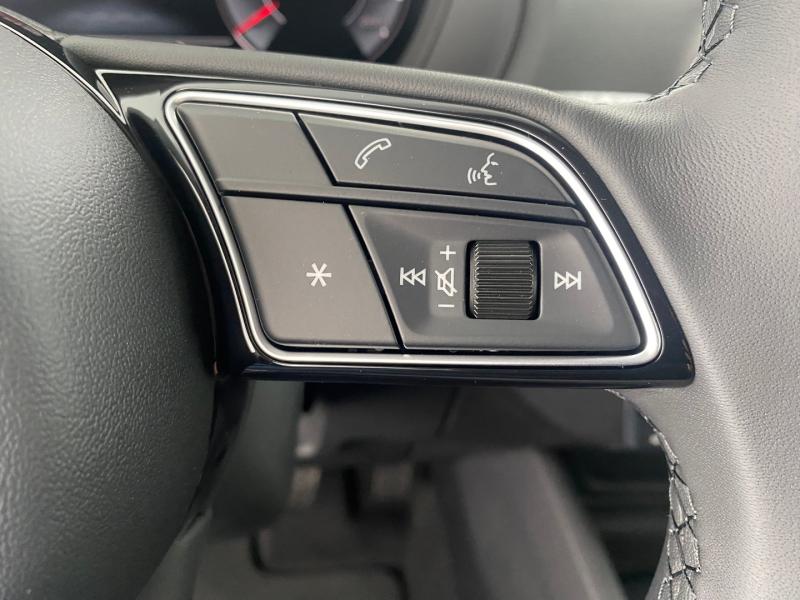 Audi Q2 30 TFSI admired