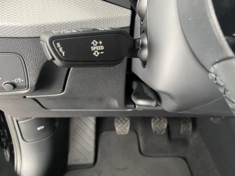 Audi Q2 30 TFSI admired