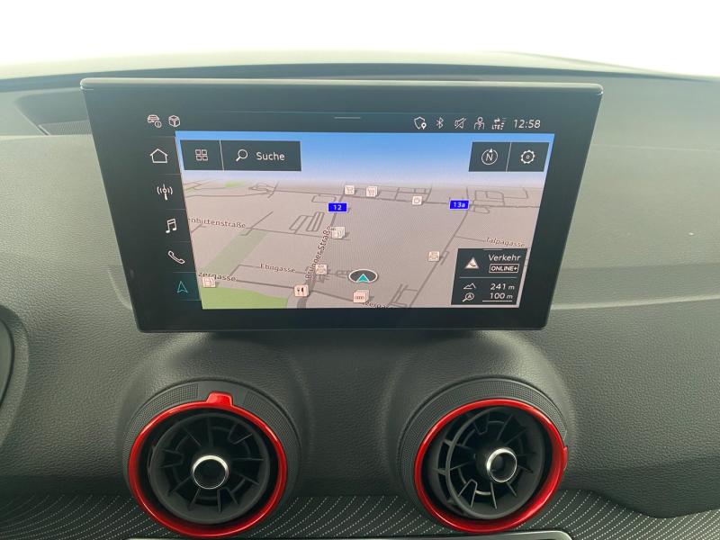 Audi Q2 35 TFSI S line