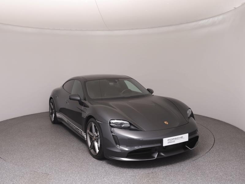 Porsche Taycan Turbo