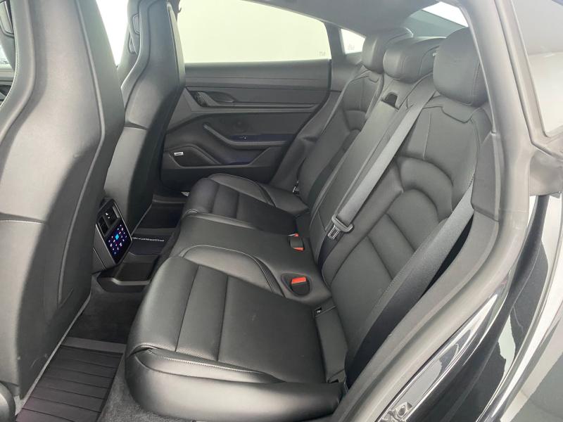 Porsche Taycan Turbo