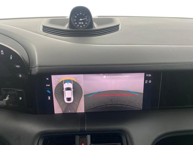 Porsche Taycan Turbo