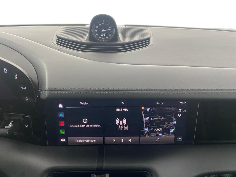 Porsche Taycan Turbo