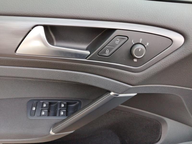 VW Golf Variant Comfortline TDI SCR