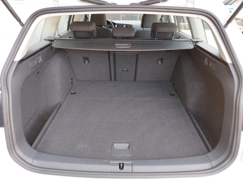 VW Golf Variant Comfortline TDI SCR