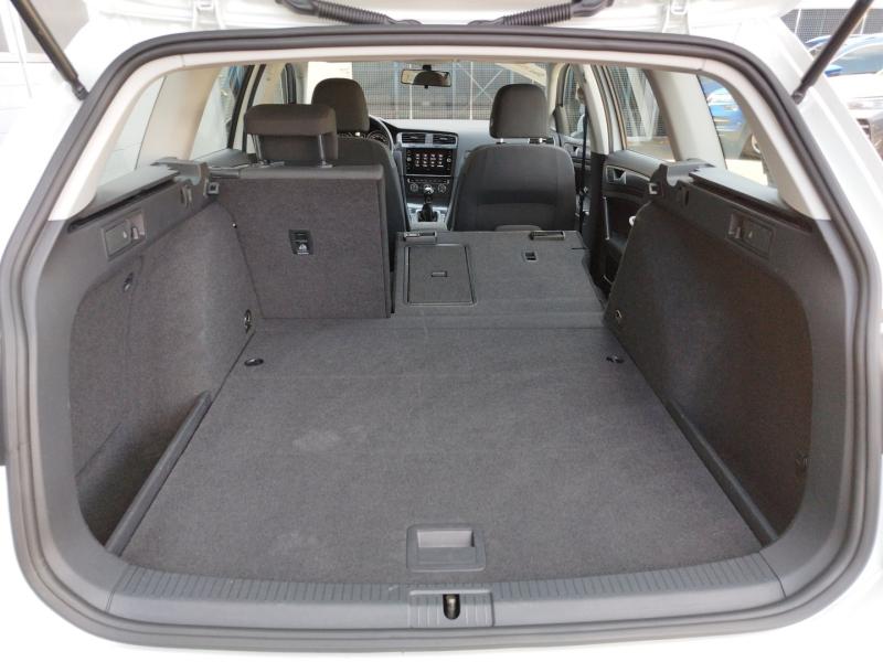 VW Golf Variant Comfortline TDI SCR