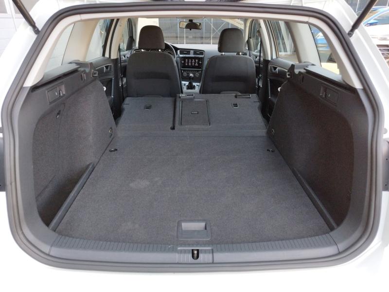 VW Golf Variant Comfortline TDI SCR