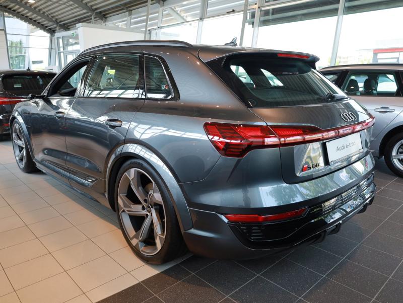 Audi SQ8 e-tron quattro