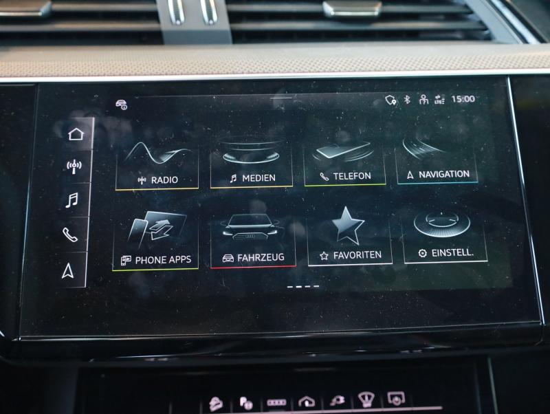 Audi SQ8 e-tron quattro