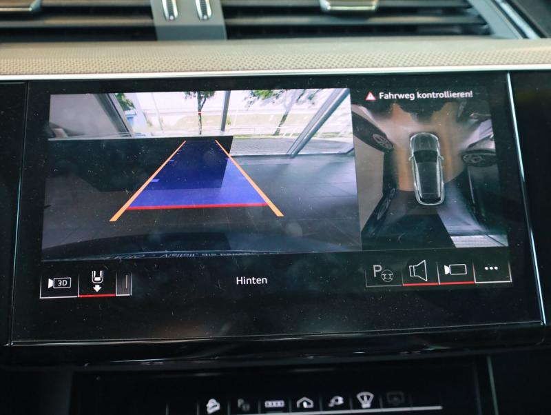 Audi SQ8 e-tron quattro