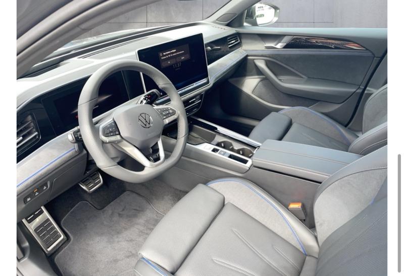 VW Passat Variant Sport TDI 4MOTION DSG