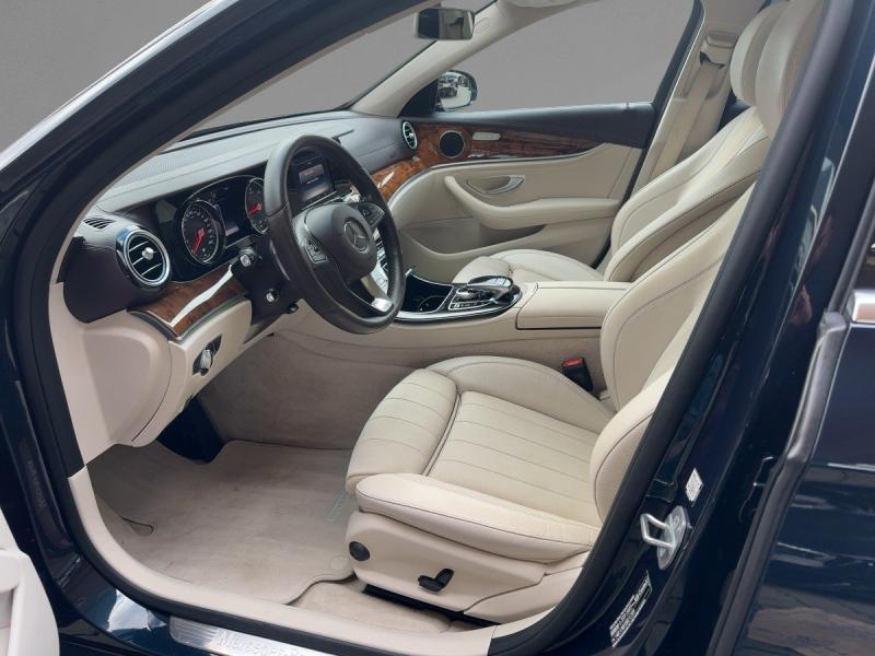 MERCEDES-BENZ E 220 d T-Modell