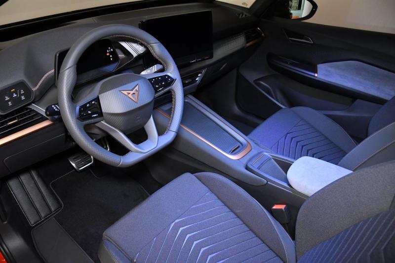 CUPRA Born 58 150kW/204PS