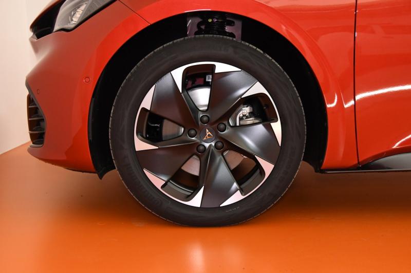 CUPRA Born 58 150kW/204PS